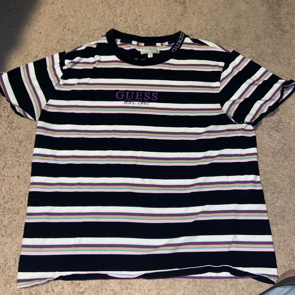 Guess T-shirt Large
